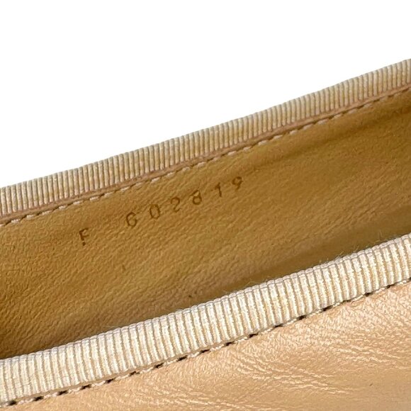 Chanel CC Bow Ballet Flats SZ 38 Beige Leather Gold Cap Toe Luxury Designer - Picture 12 of 15